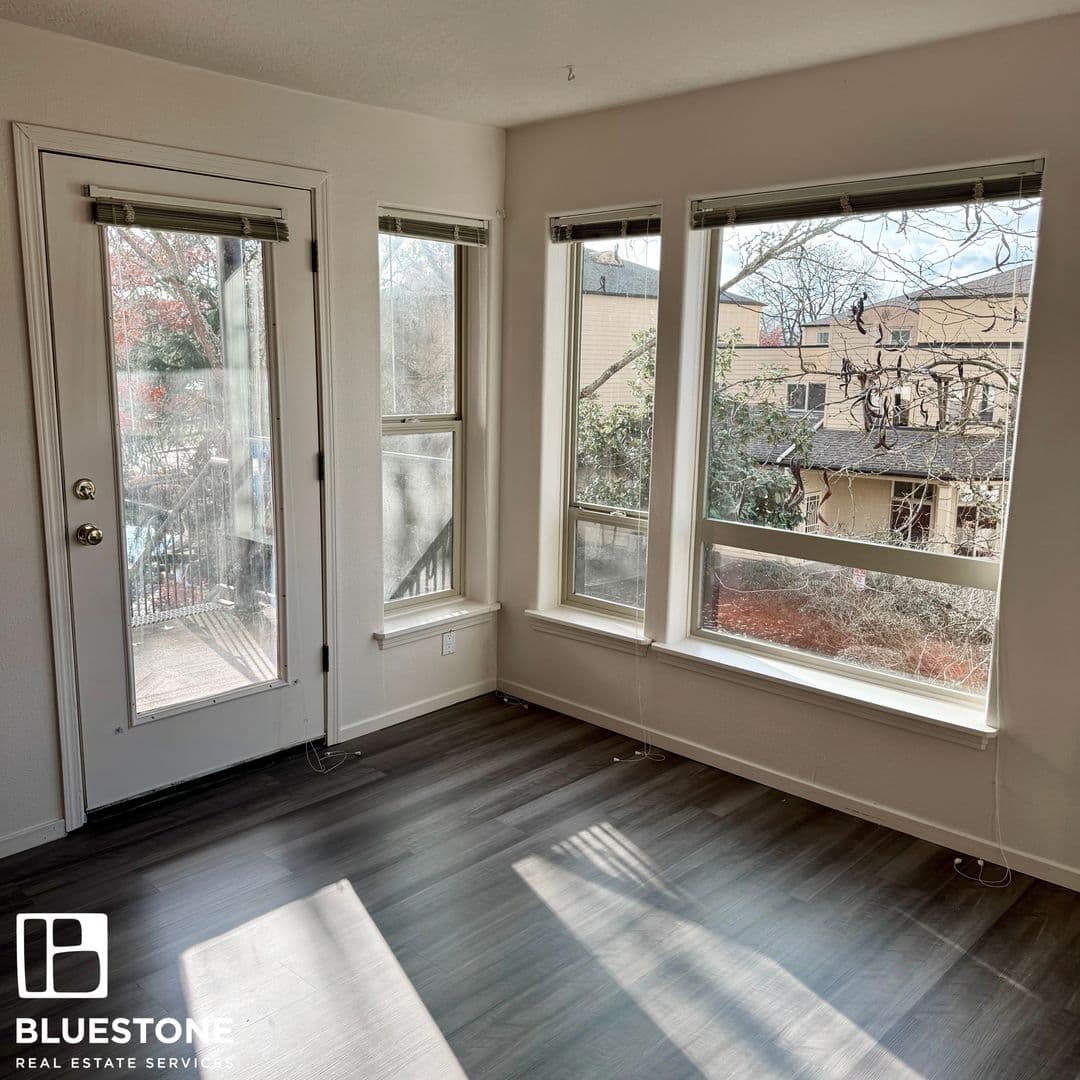 Tualatin Apartment: 18656-18670 SW Boones Ferry Road