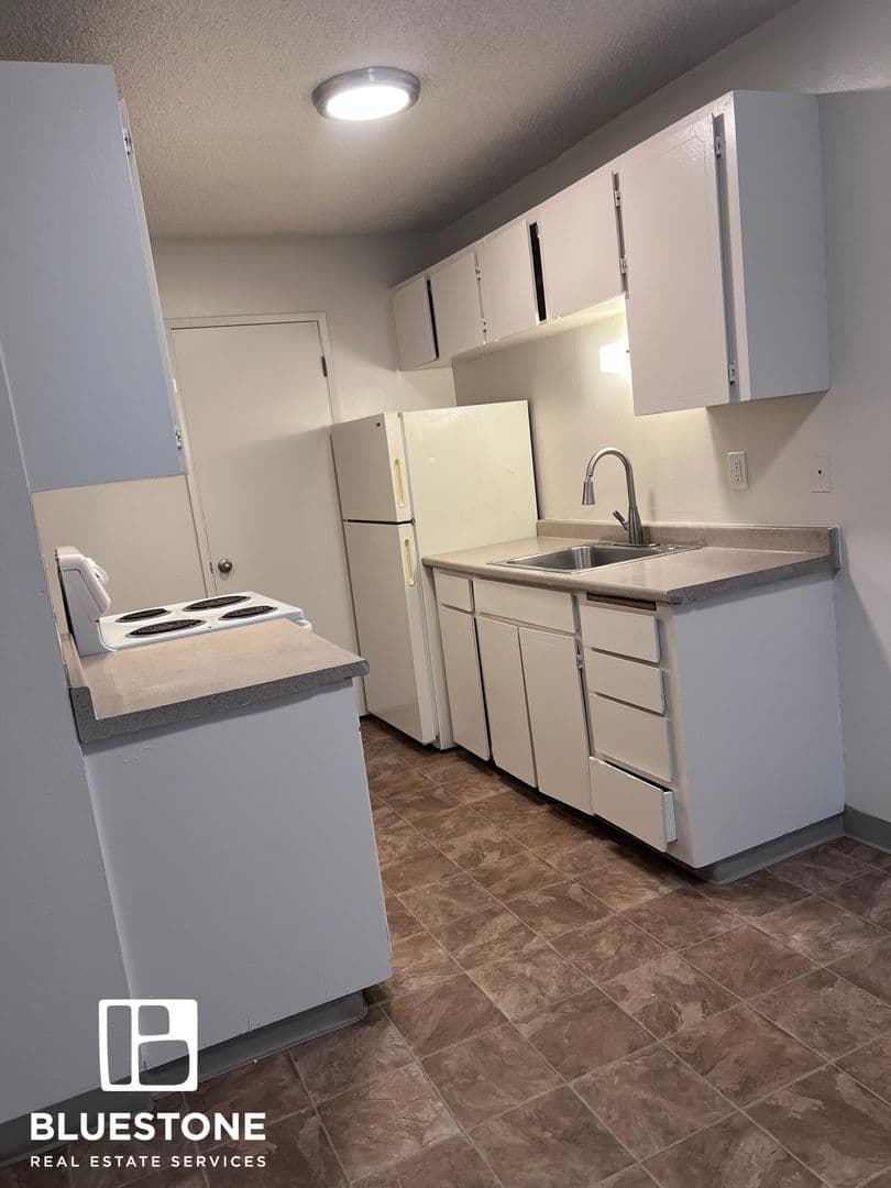 Milwaukie Townhome: 7911 SE King Rd