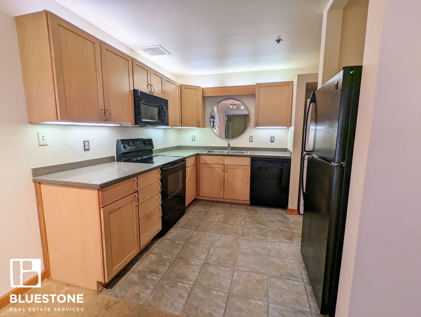 Portland Condo: 940 NW Naito Parkway #L-14