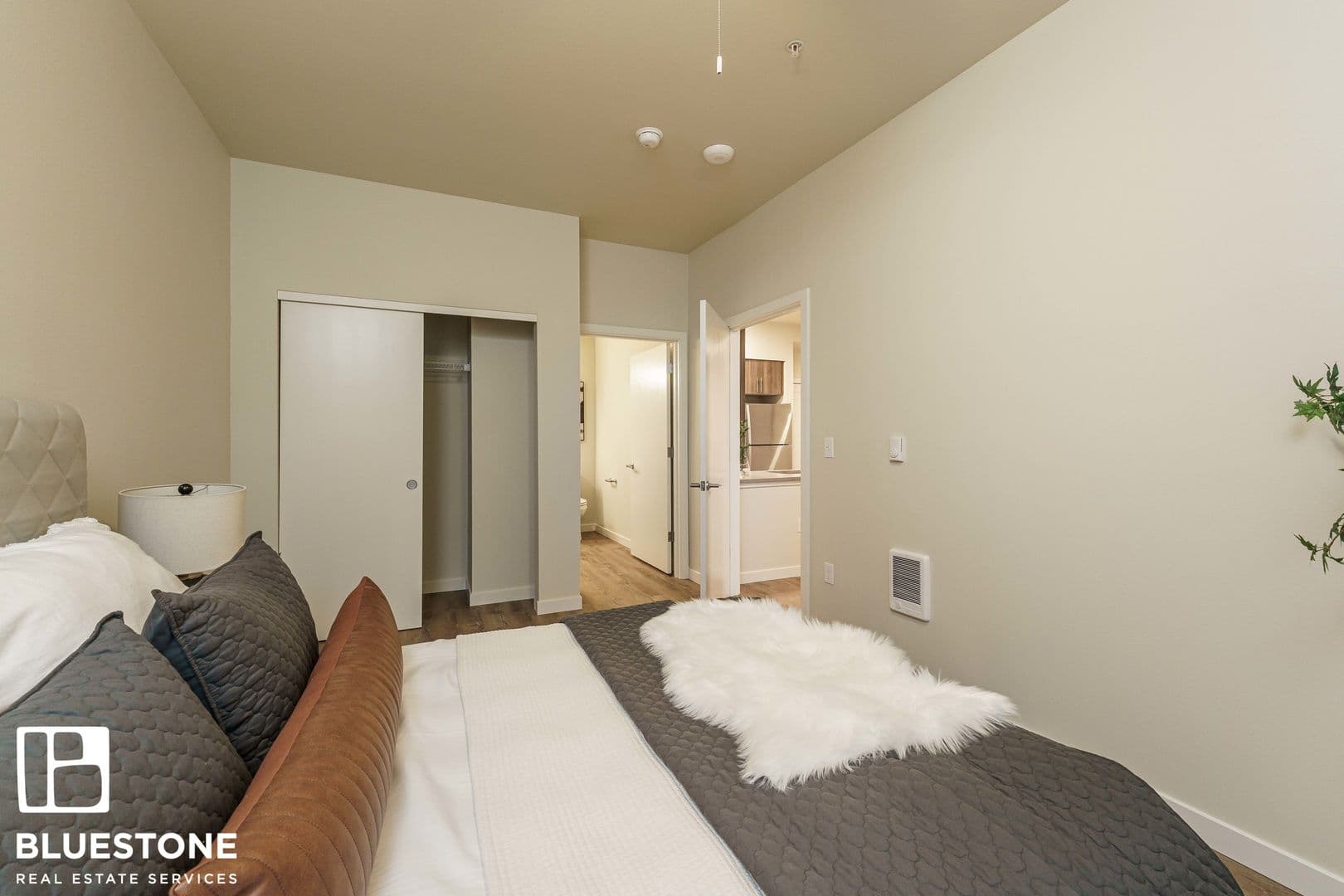 Portland Apartment: 1311 SW Gibbs Street