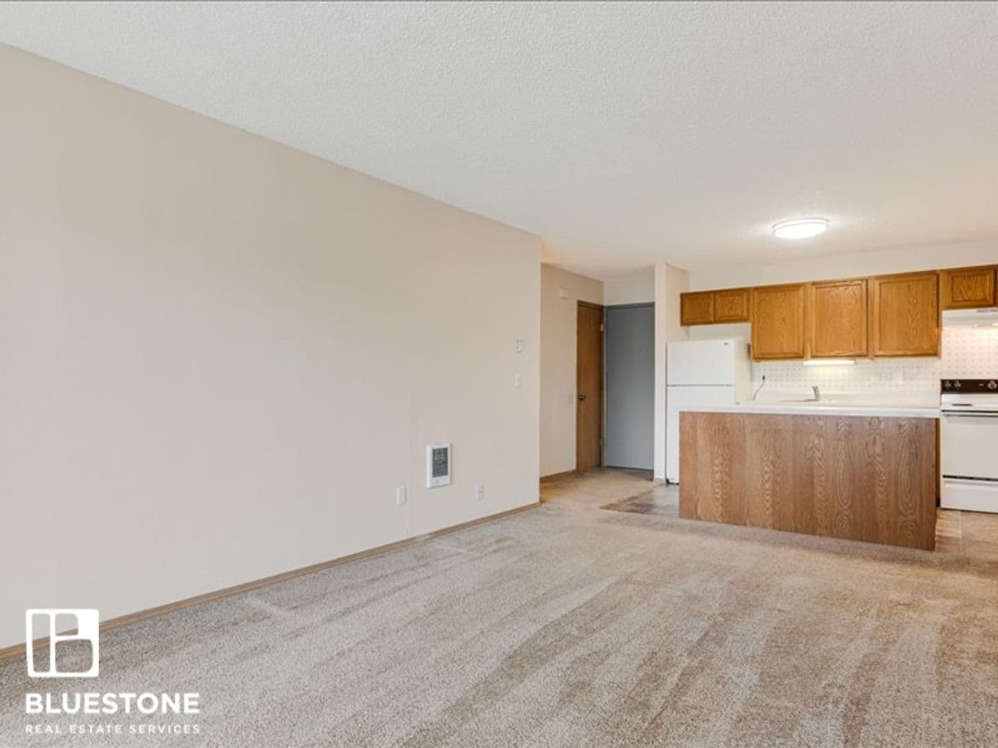 Portland Apartment: 4611-4631 SW Luradel St