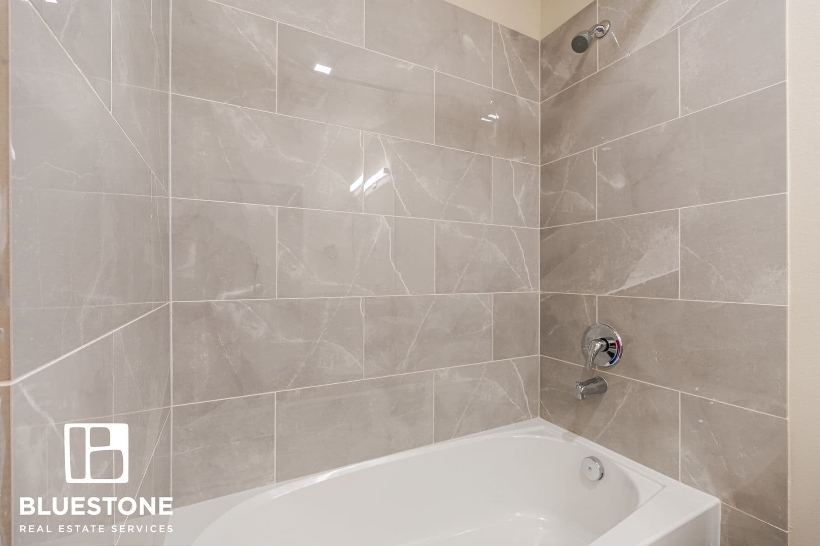 Portland Apartment: 1311 SW Gibbs Street