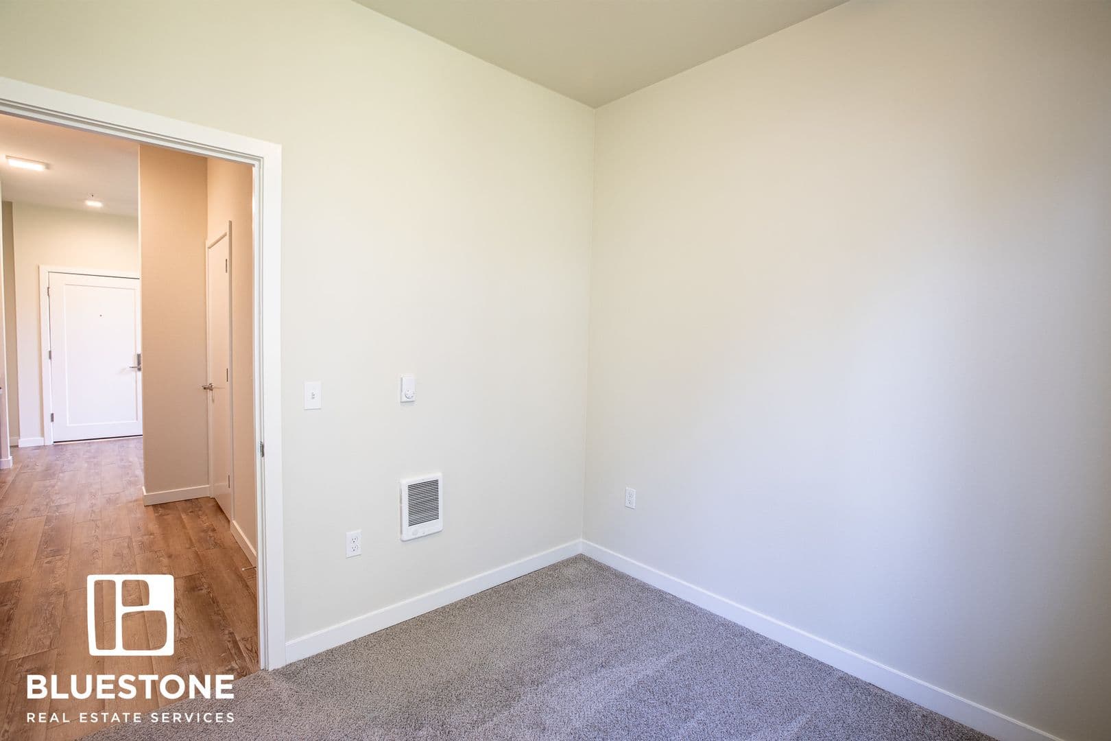 Portland Apartment: 1311 SW Gibbs Street