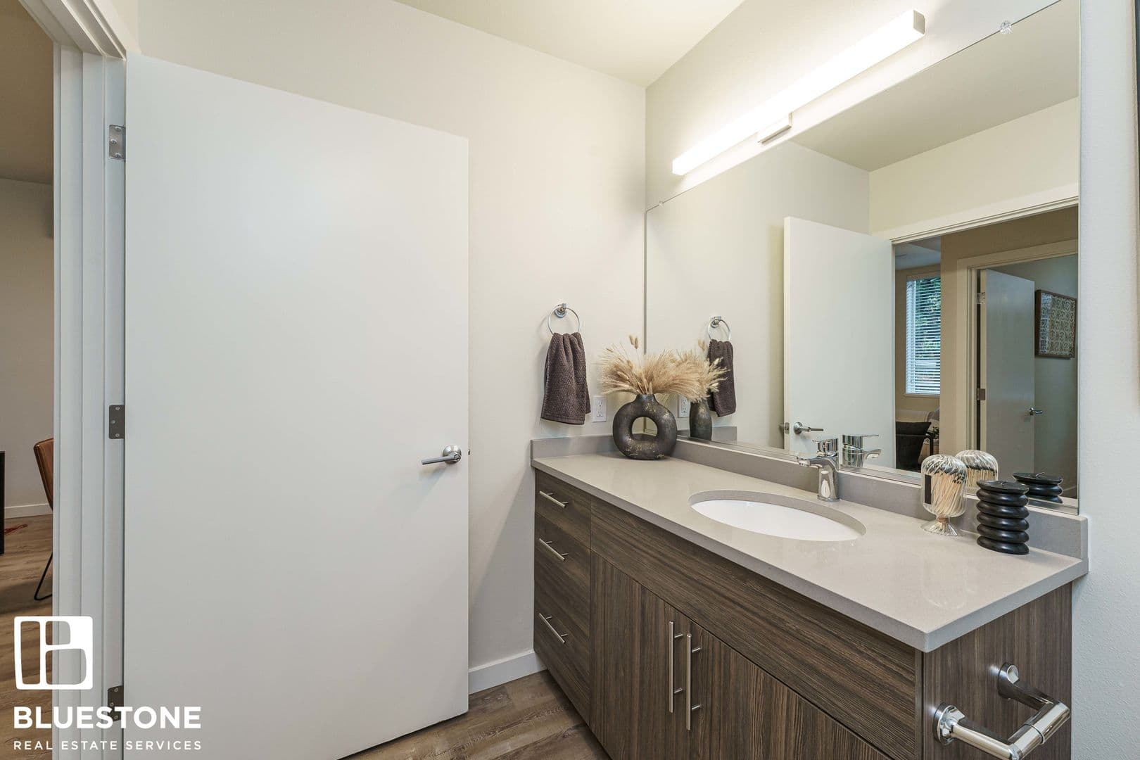 Portland Apartment: 1311 SW Gibbs Street