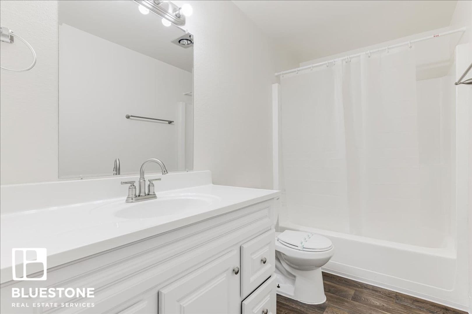 Salem Apartment: 2599 12th St. SE