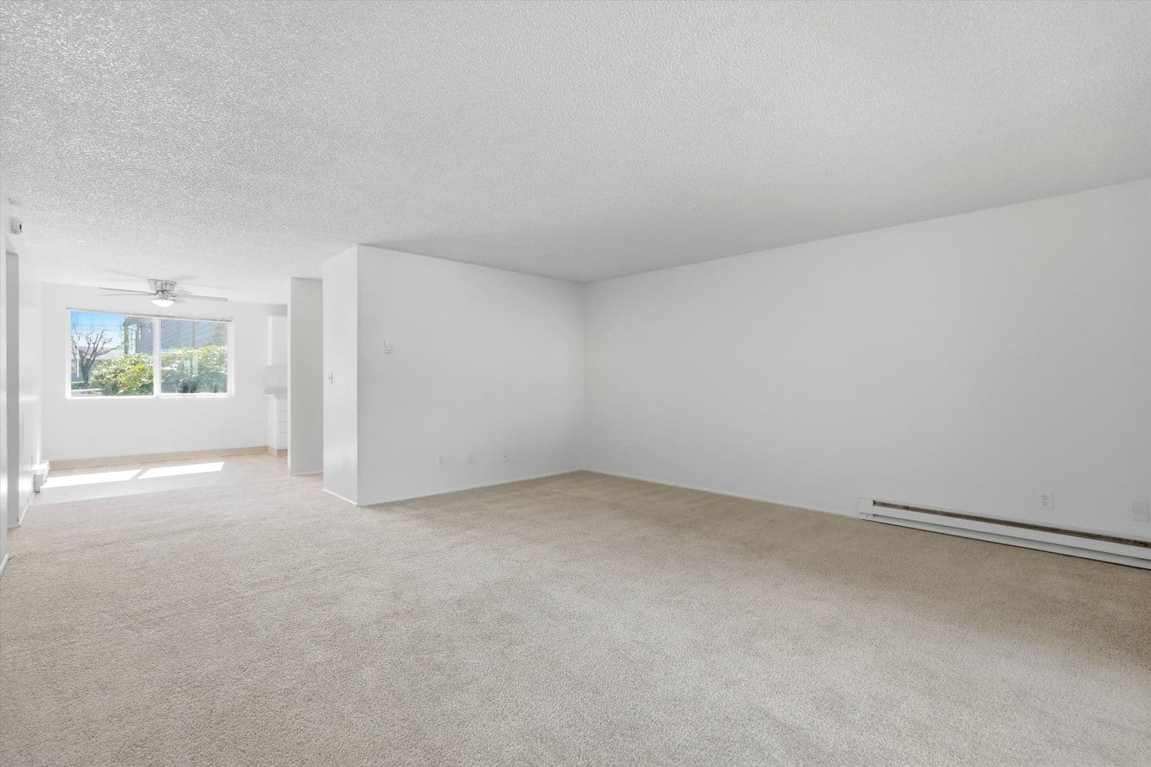 Gresham Apartment: 10 NE 162nd Ave