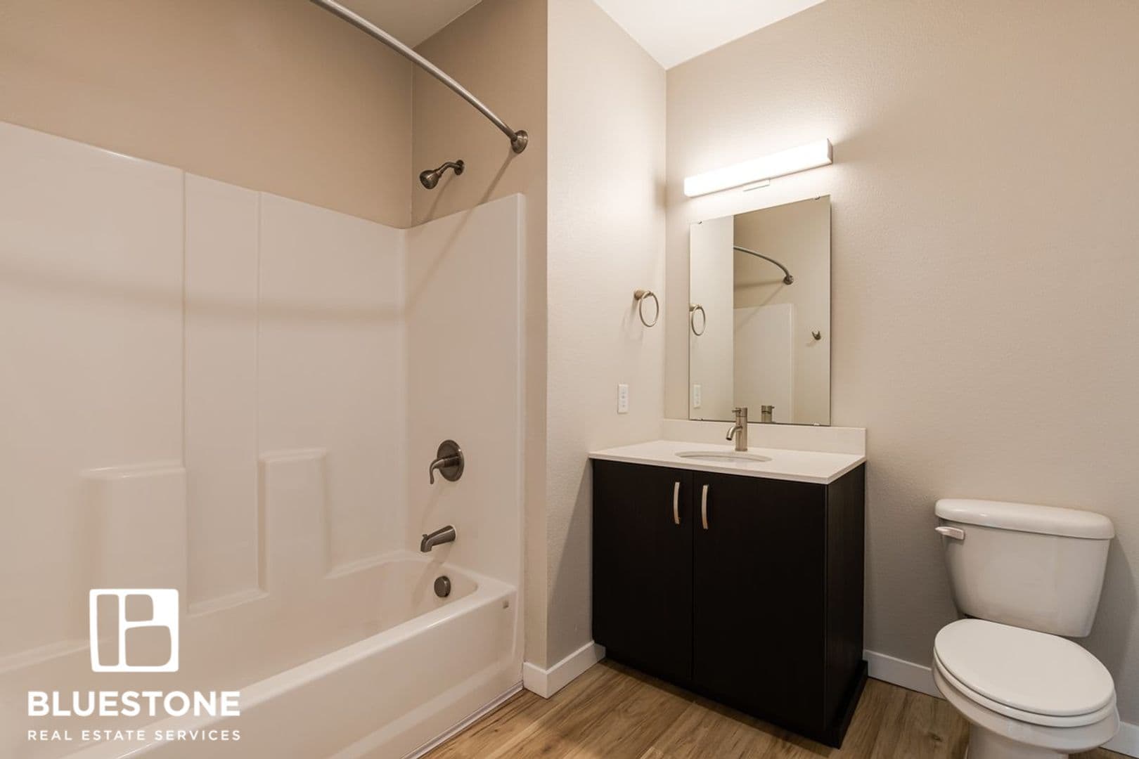 Gresham Apartment: 20711 SE Stark St