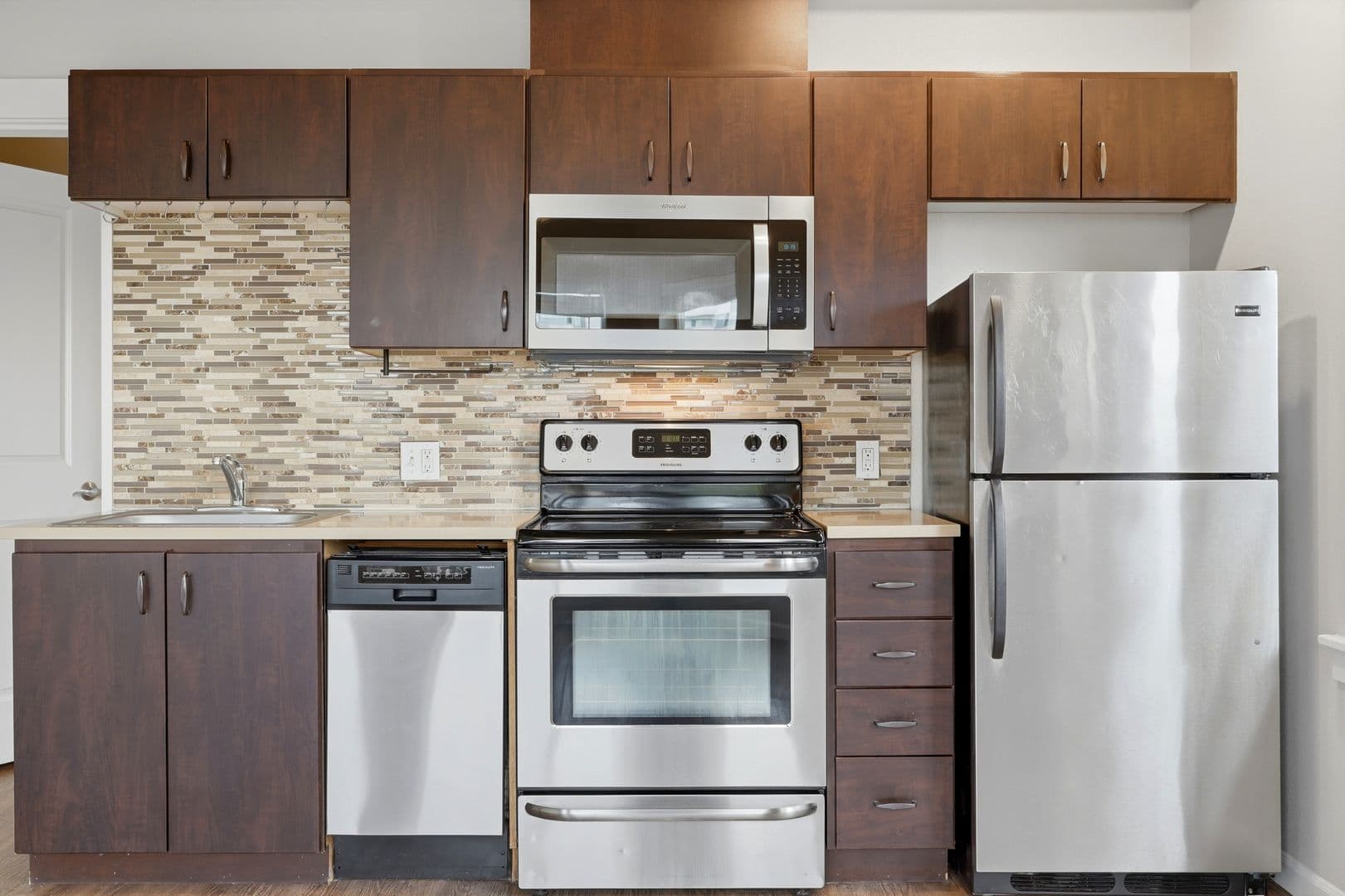 Portland Apartment: 1721 SE Tacoma St.