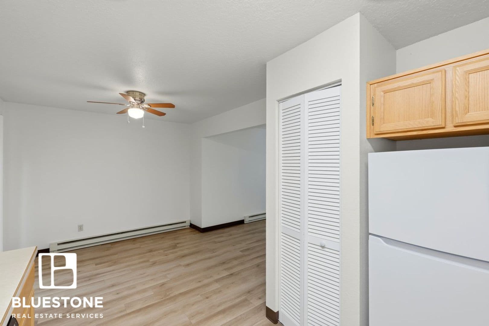 Portland Apartment: 7123 SE Powell Blvd