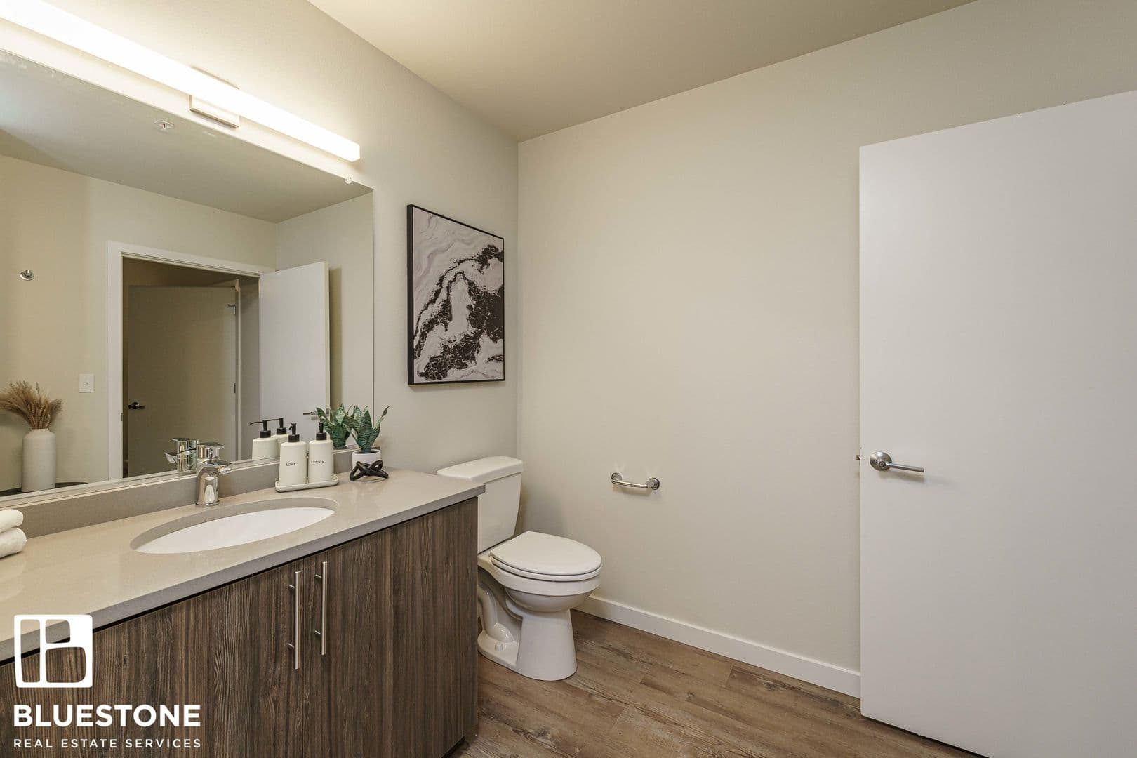 Portland Apartment: 1311 SW Gibbs Street