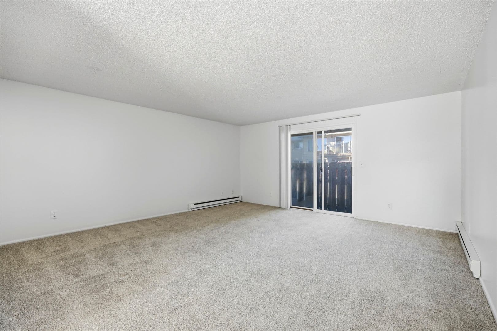 Gresham Apartment: 10 NE 162nd Ave
