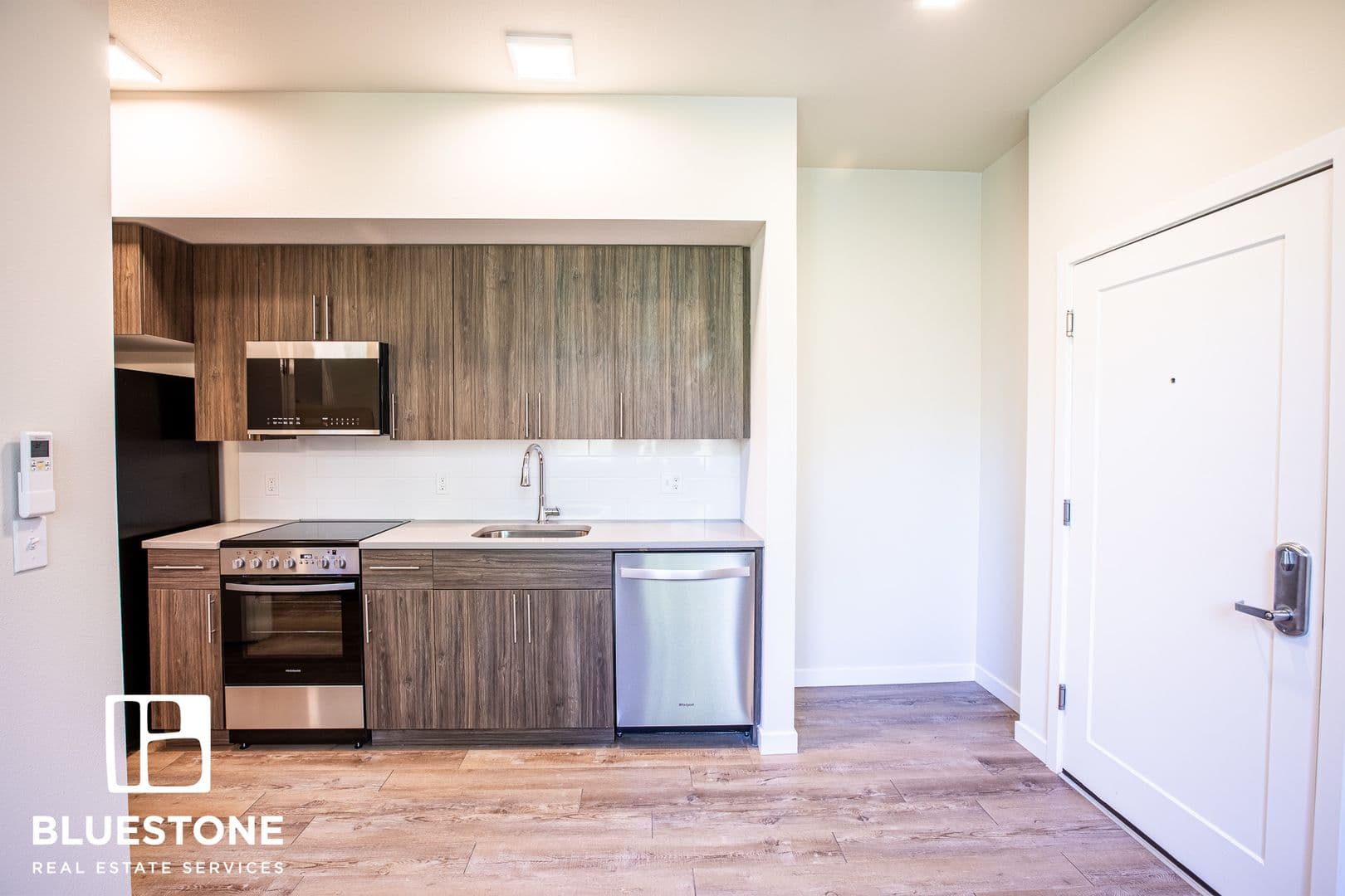 Portland Apartment: 1311 SW Gibbs Street