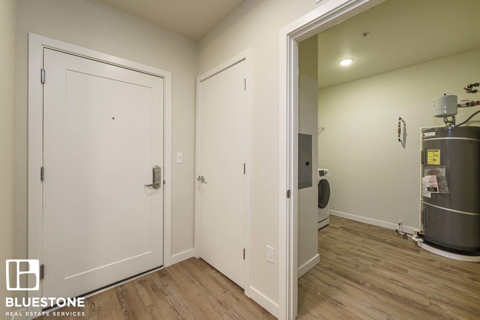 Portland Apartment: 1311 SW Gibbs Street