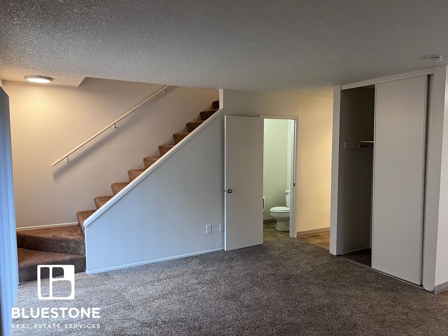 Milwaukie Townhome: 7911 SE King Rd