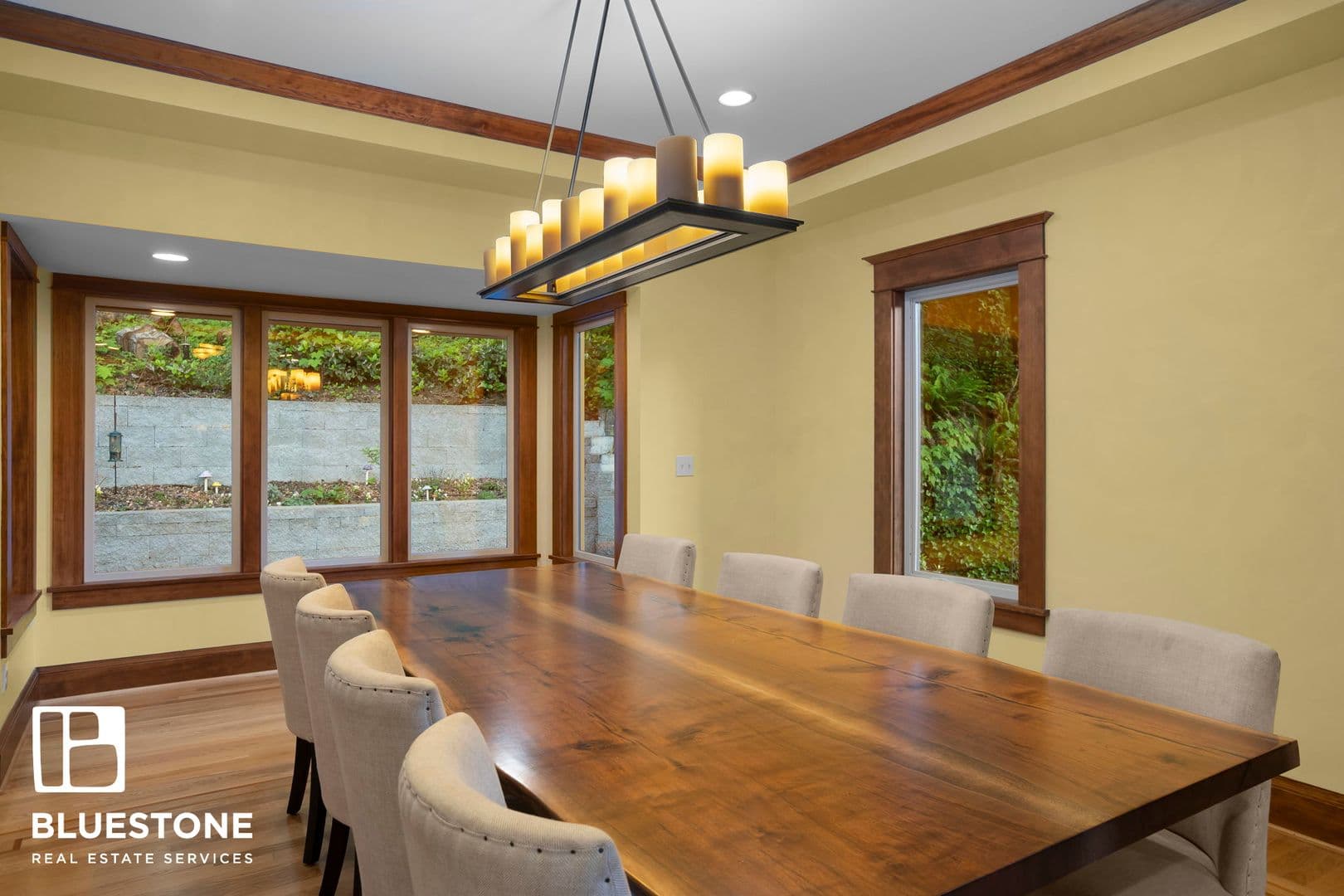 Lake Oswego House: 1970 Greentree Road