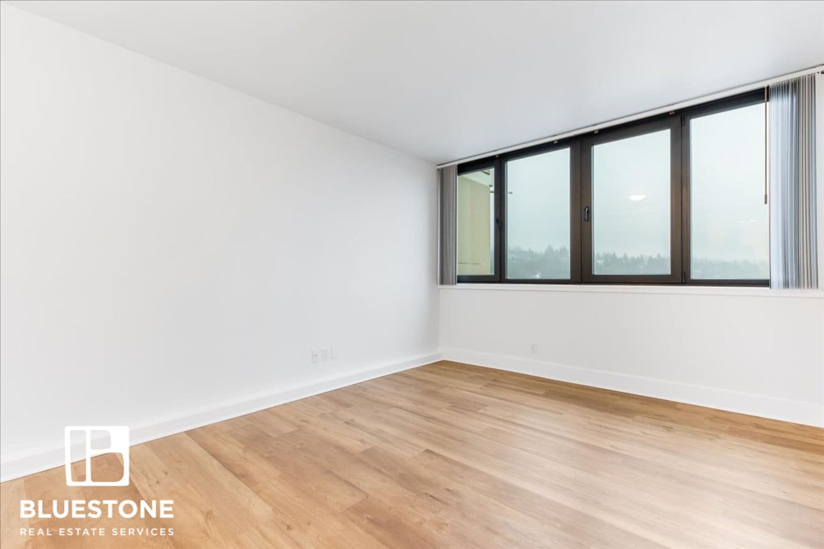Portland Condo: 255 SW Harrison - 25A