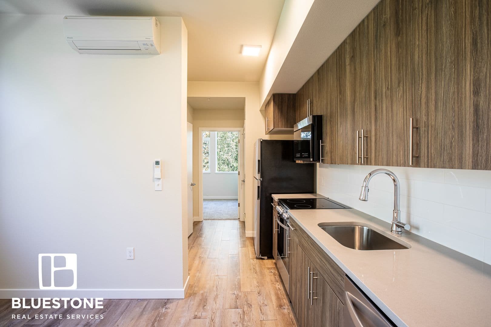 Portland Apartment: 1311 SW Gibbs Street