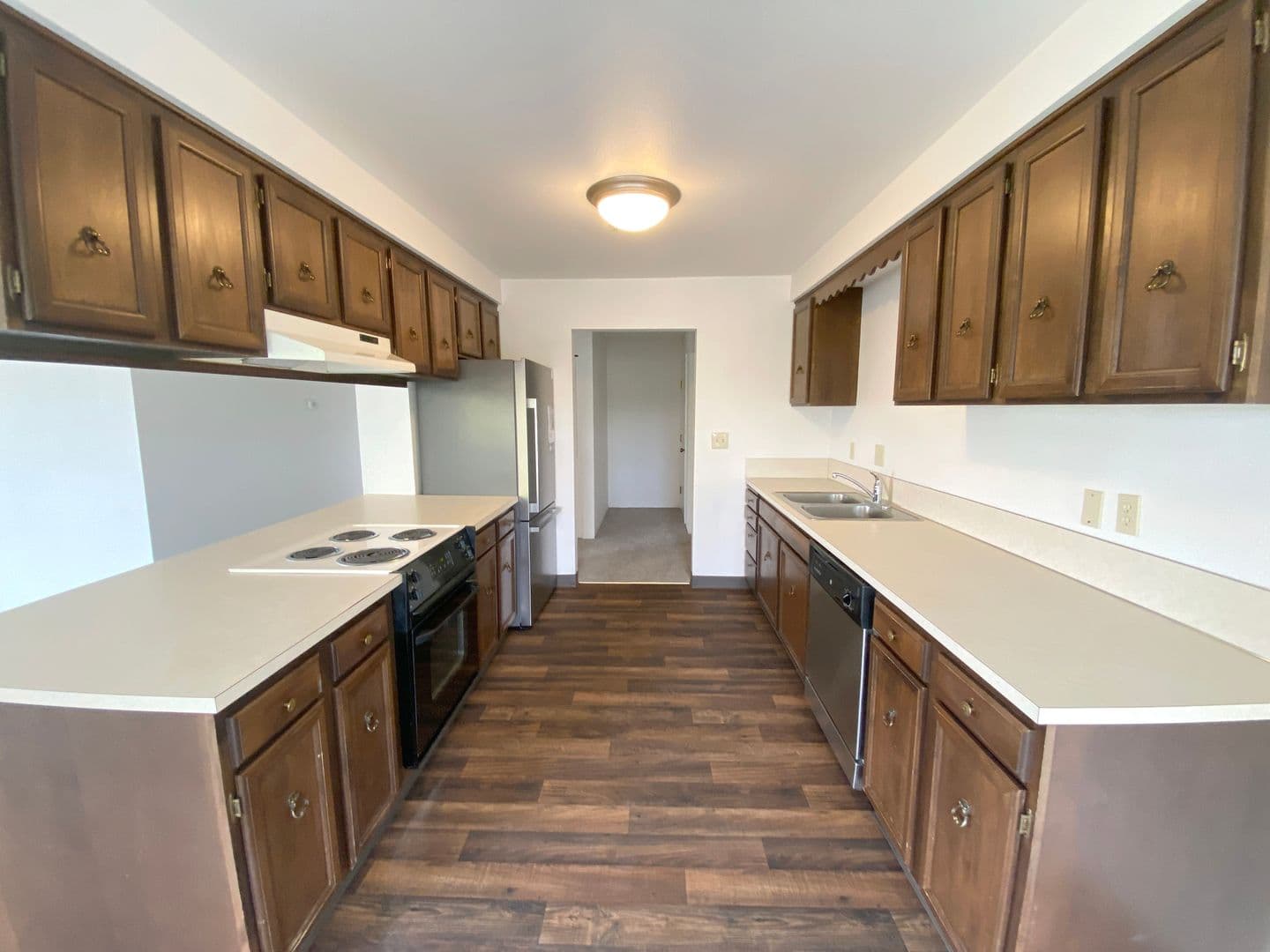 Corvallis Apartment: 124 NW 7th St