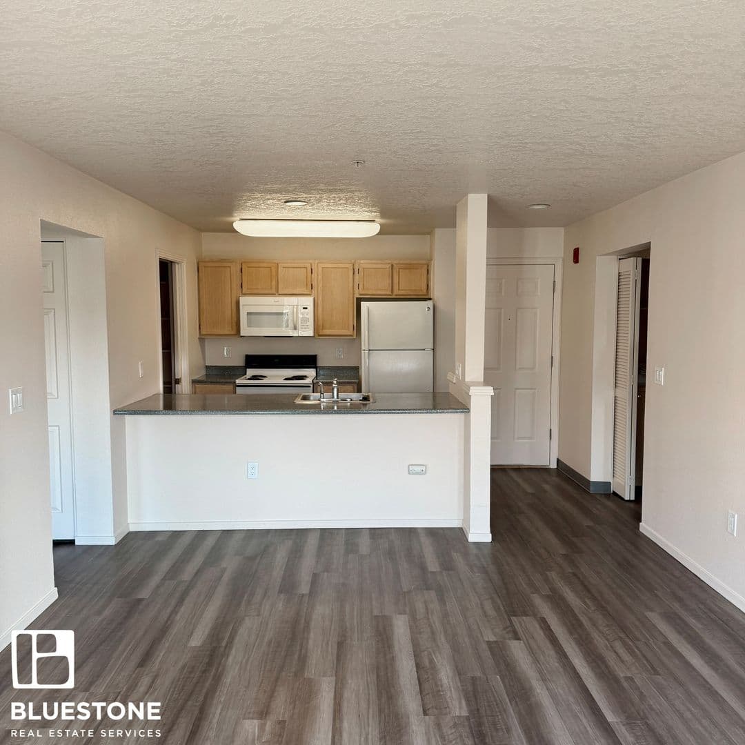 Tualatin Apartment: 18656-18670 SW Boones Ferry Road