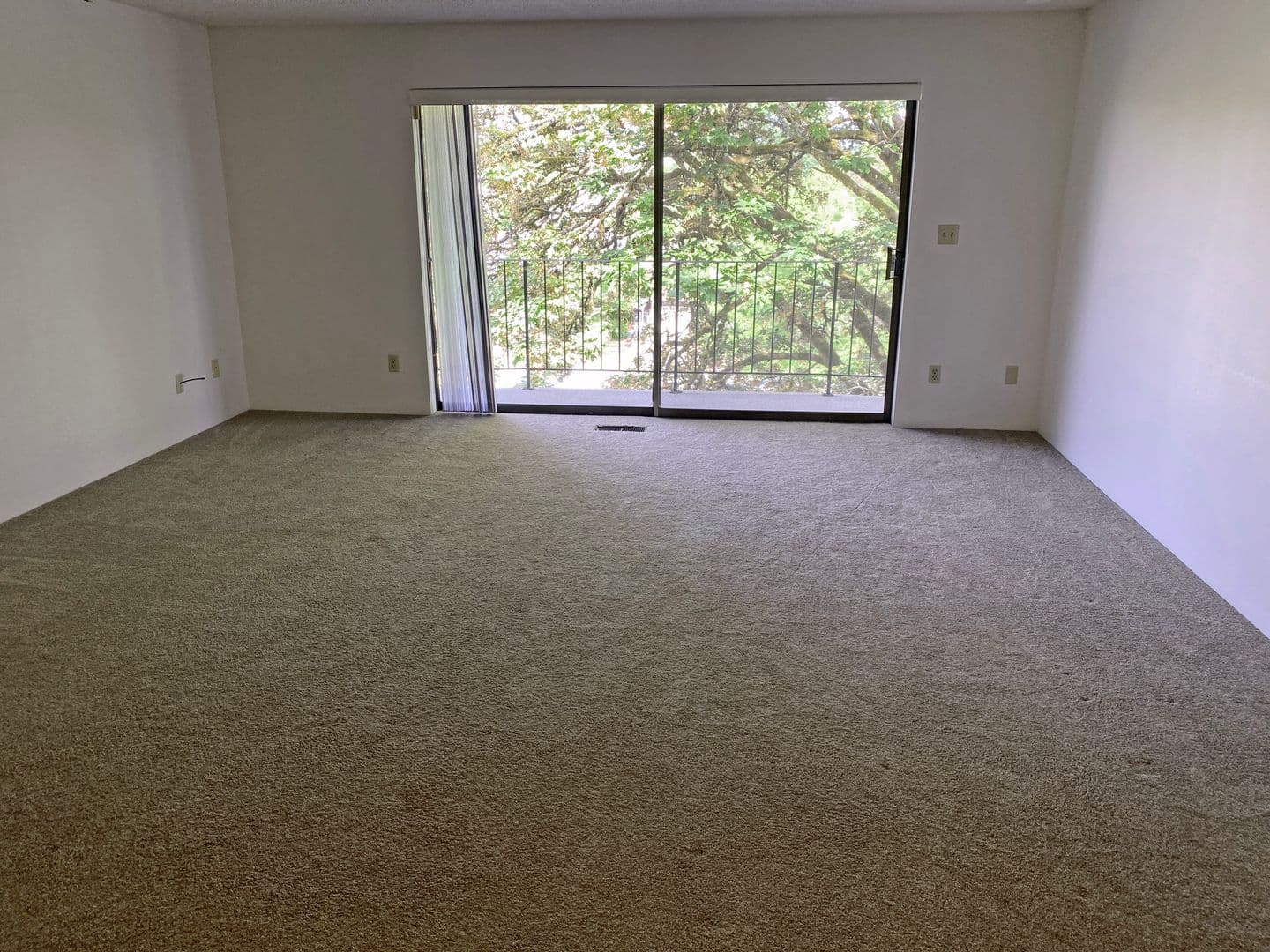 Corvallis Apartment: 124 NW 7th St