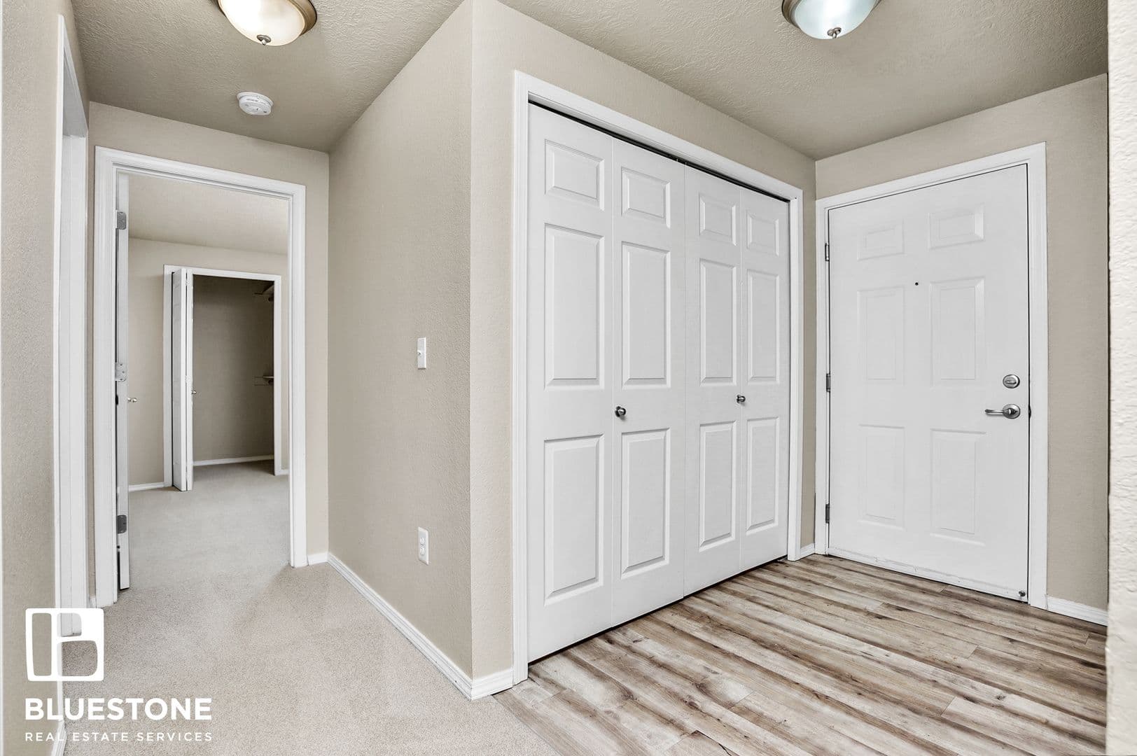 Keizer Apartment: 208 Lakepoint Place N