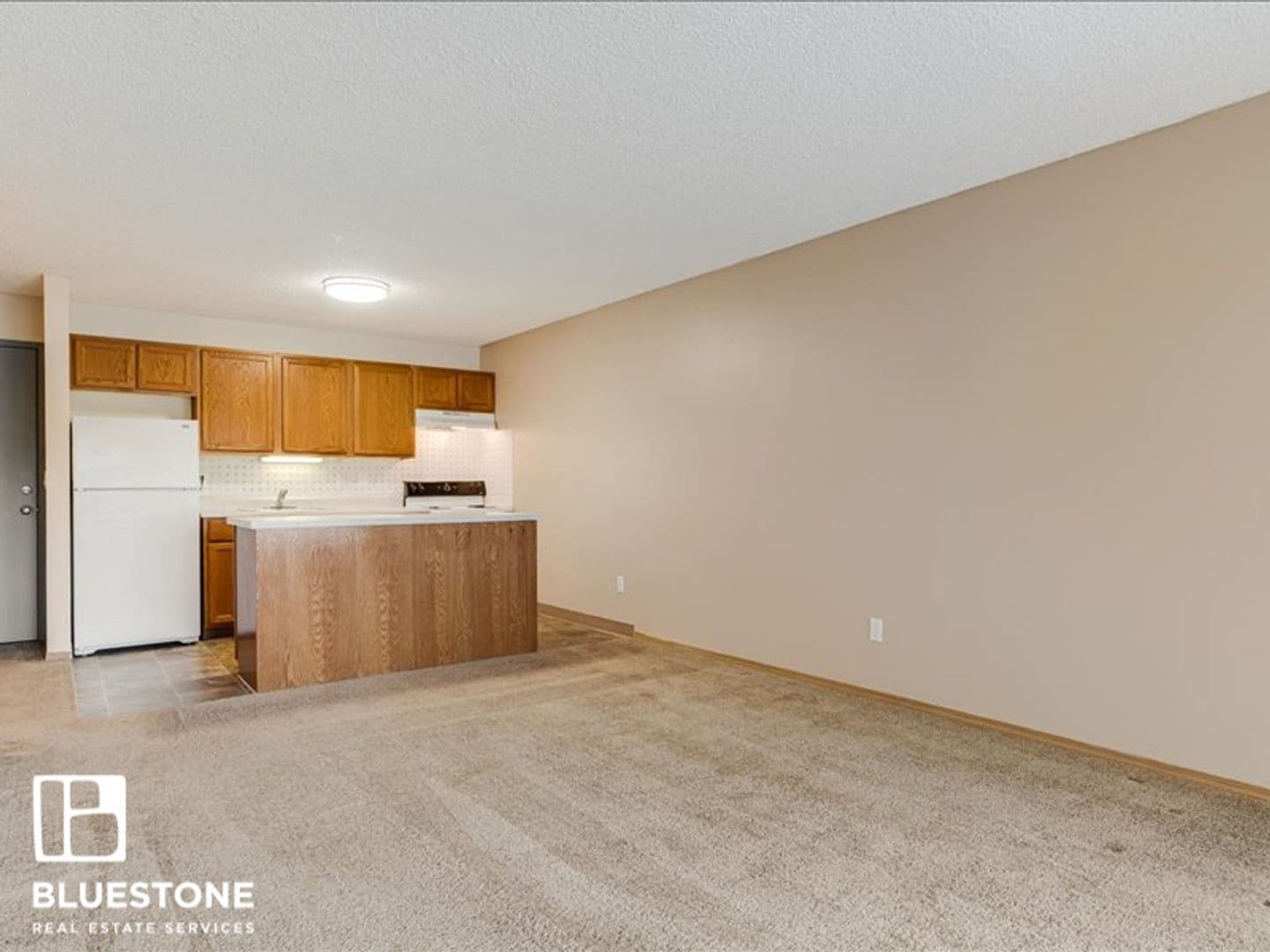 Portland Apartment: 4611-4631 SW Luradel St