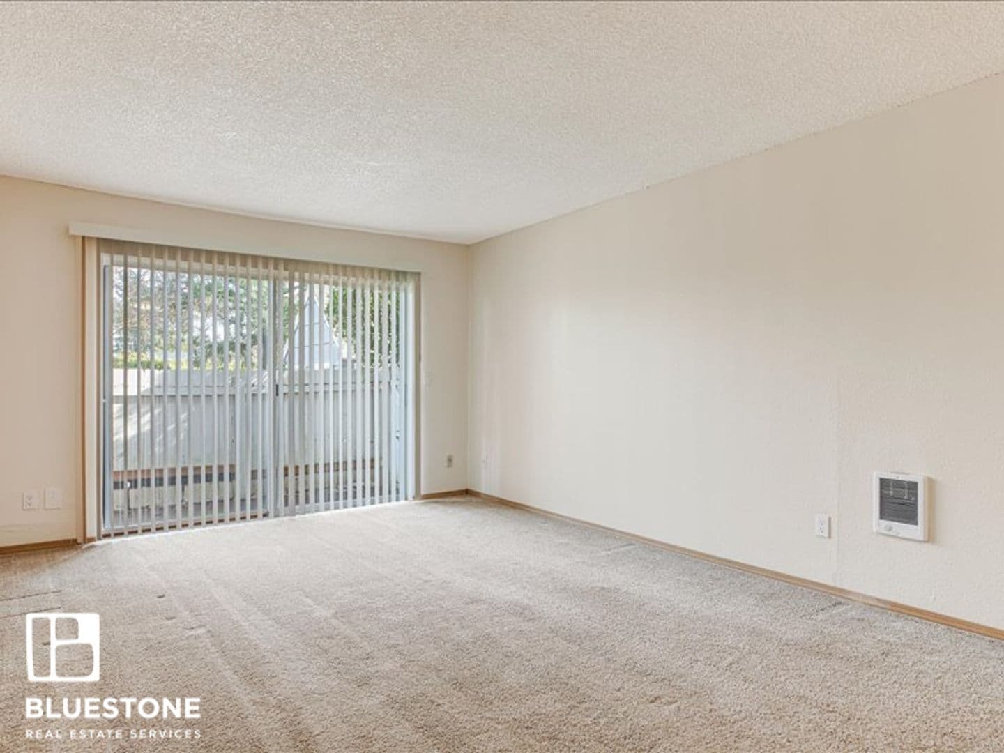 Portland Apartment: 4611-4631 SW Luradel St