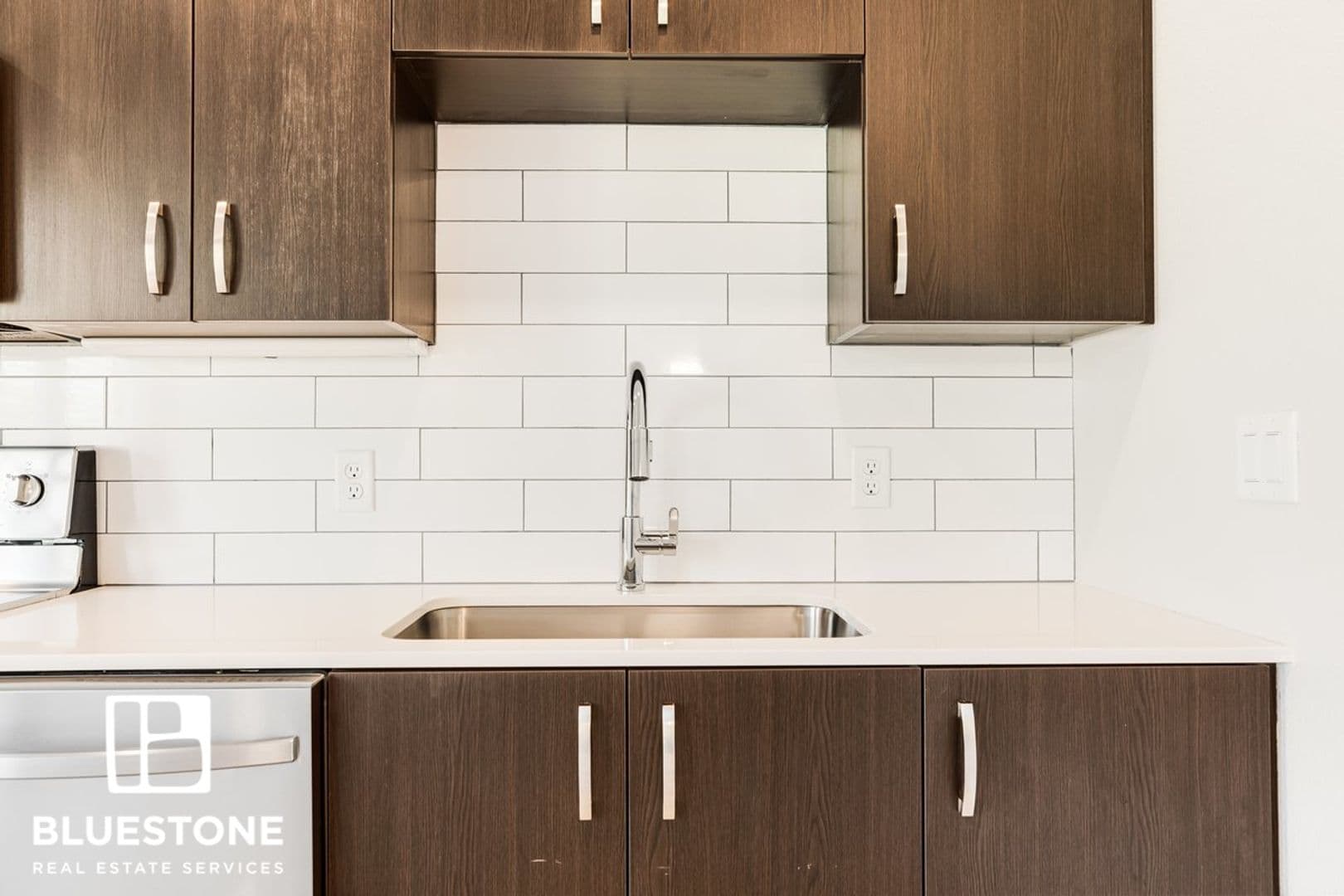 Gresham Apartment: 20711 SE Stark St