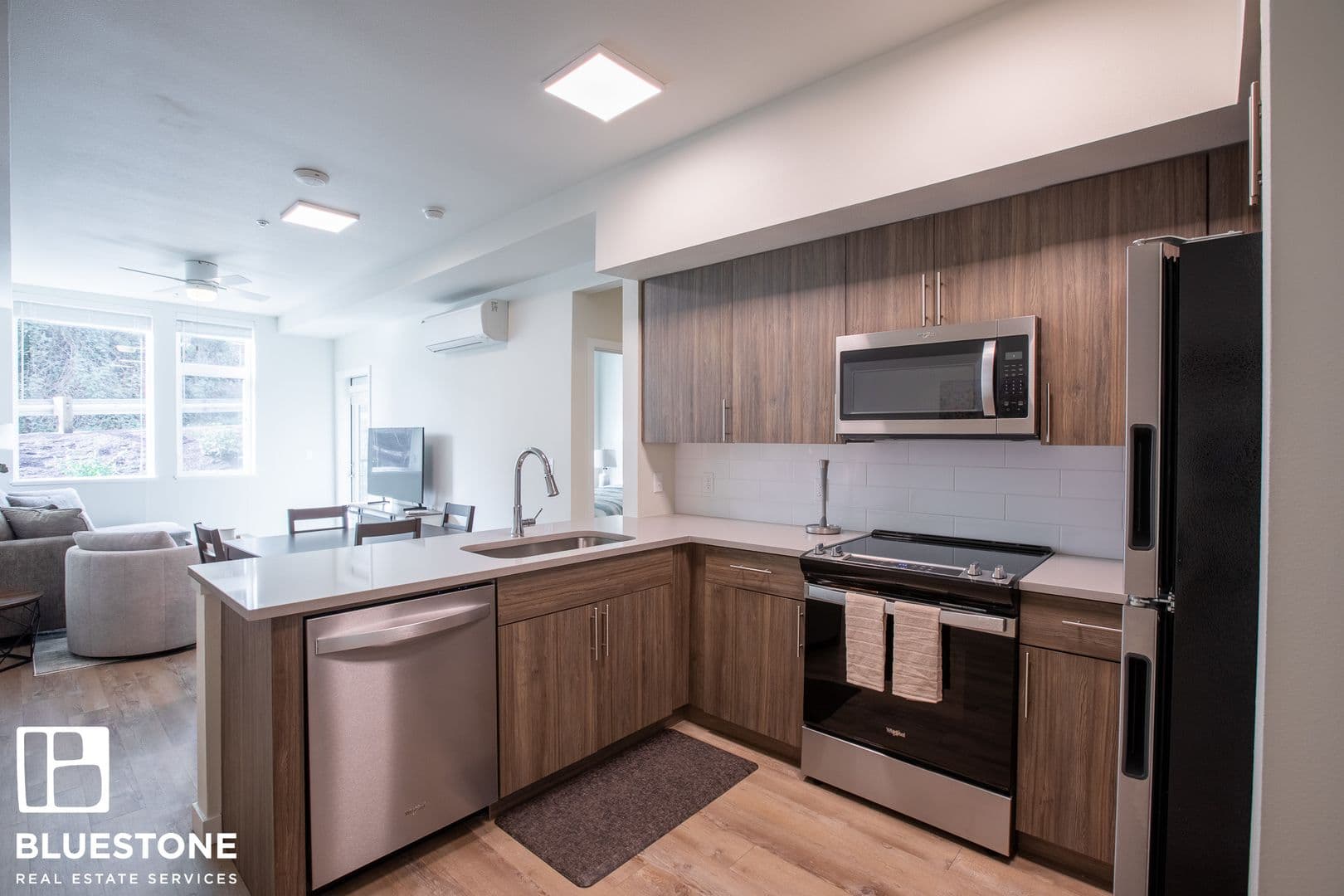 Portland Apartment: 1311 SW Gibbs Street