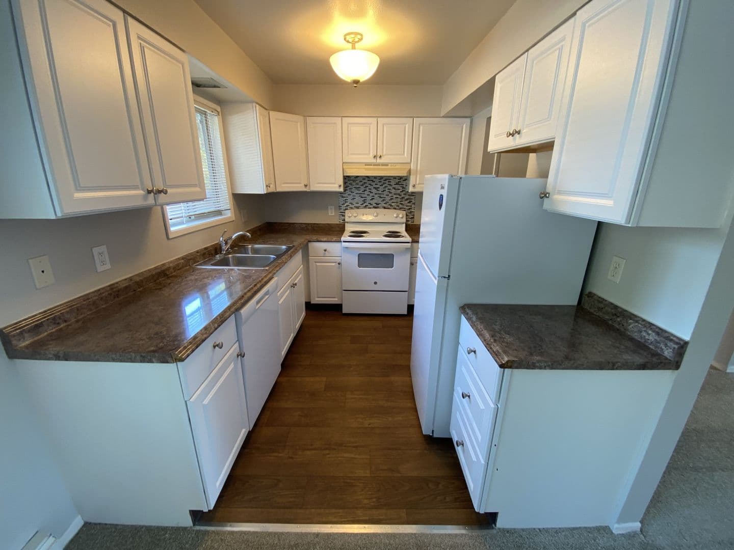 Portland Apartment: 2401-2453 SE Taylor