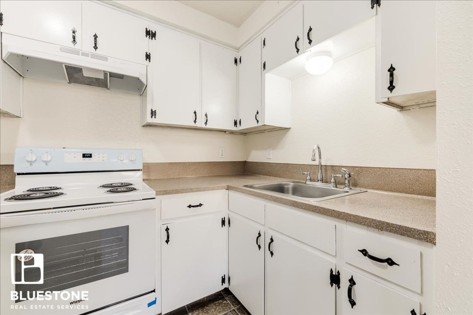 Salem Apartment: 1601 Savage Rd. NE