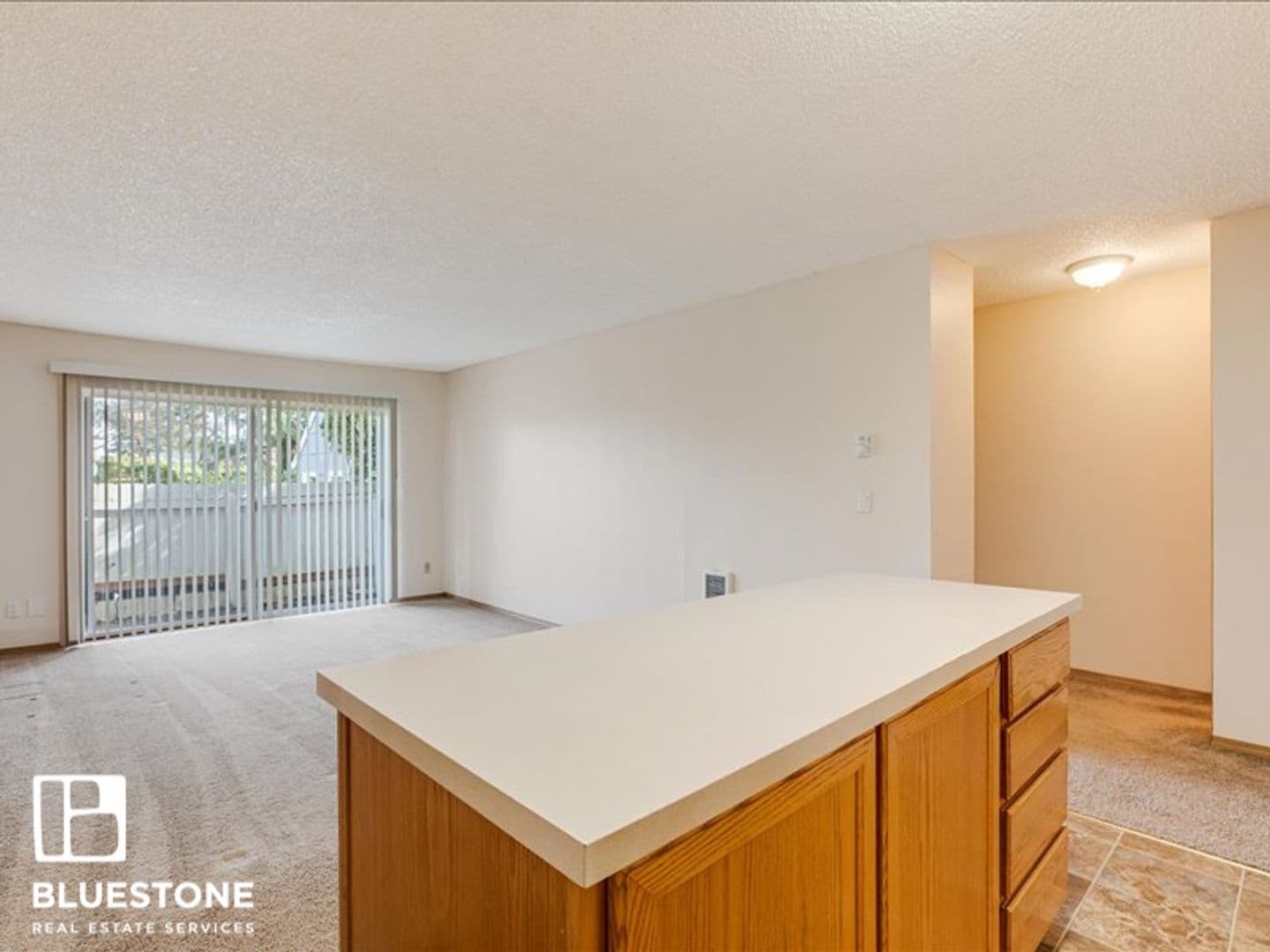 Portland Apartment: 4611-4631 SW Luradel St