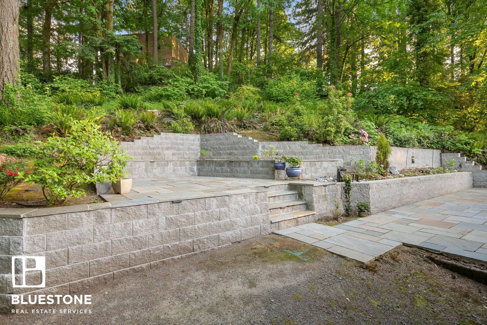Lake Oswego House: 1970 Greentree Road