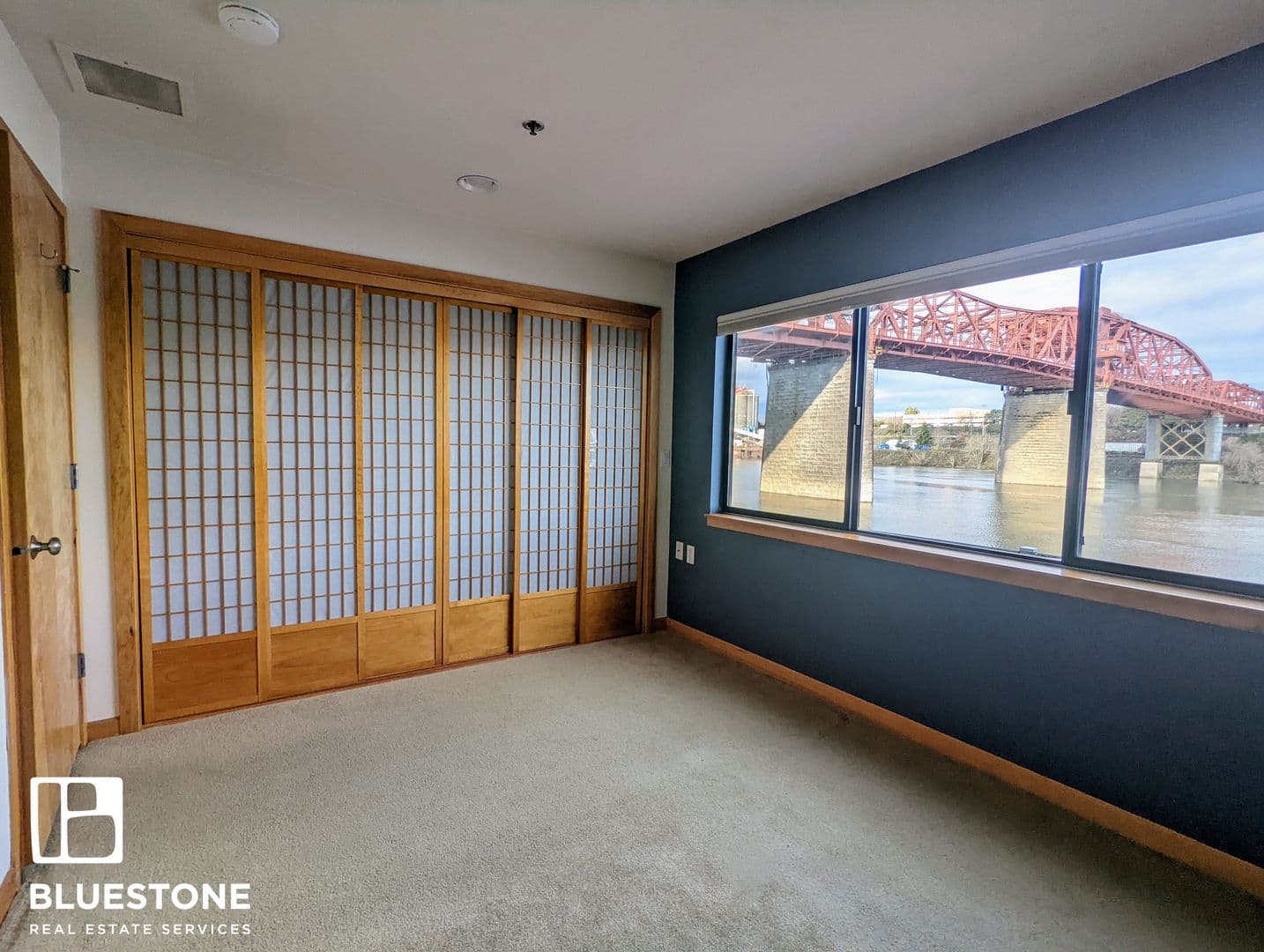 Portland Condo: 940 NW Naito Parkway #L-14