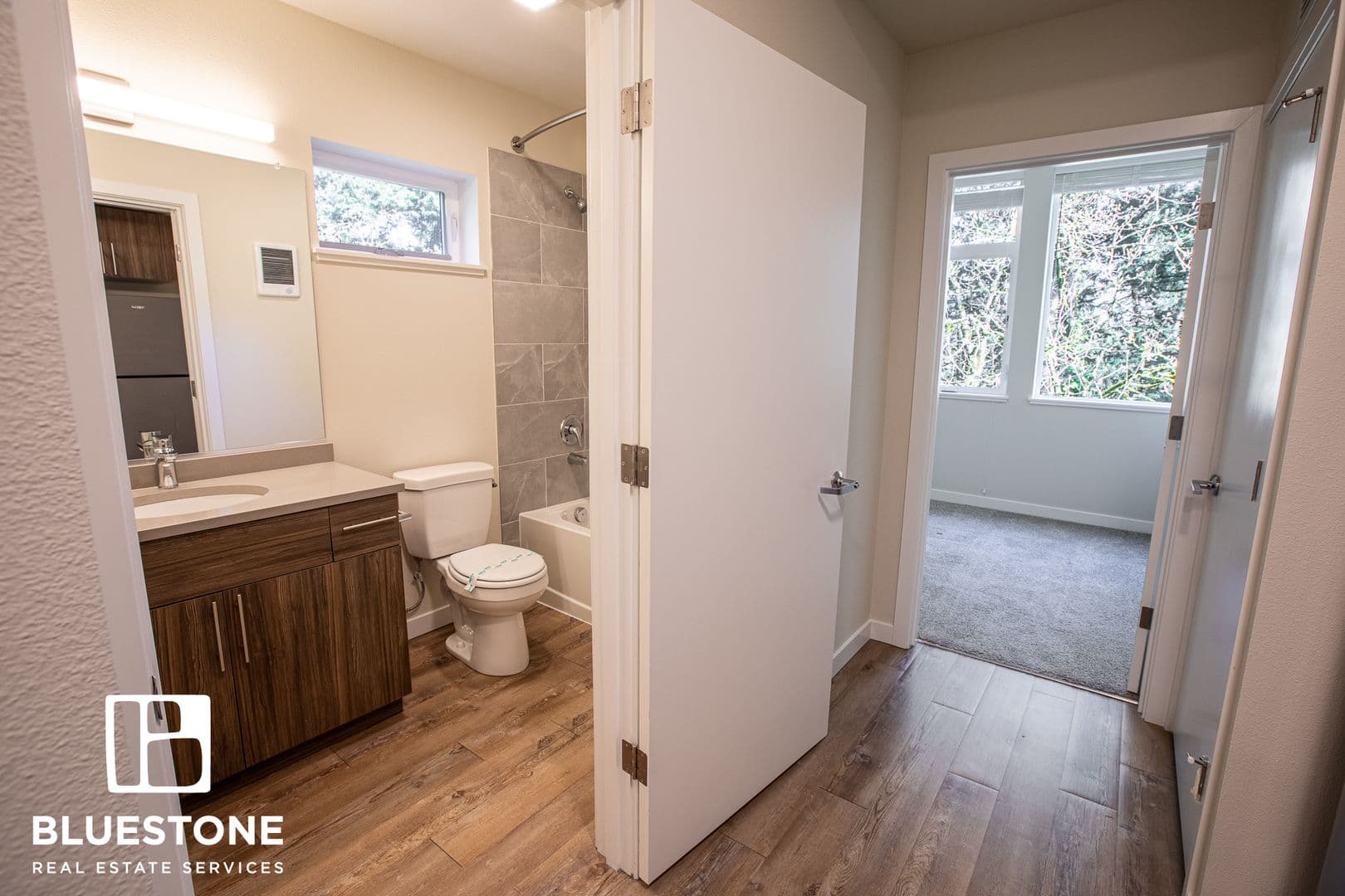 Portland Apartment: 1311 SW Gibbs Street
