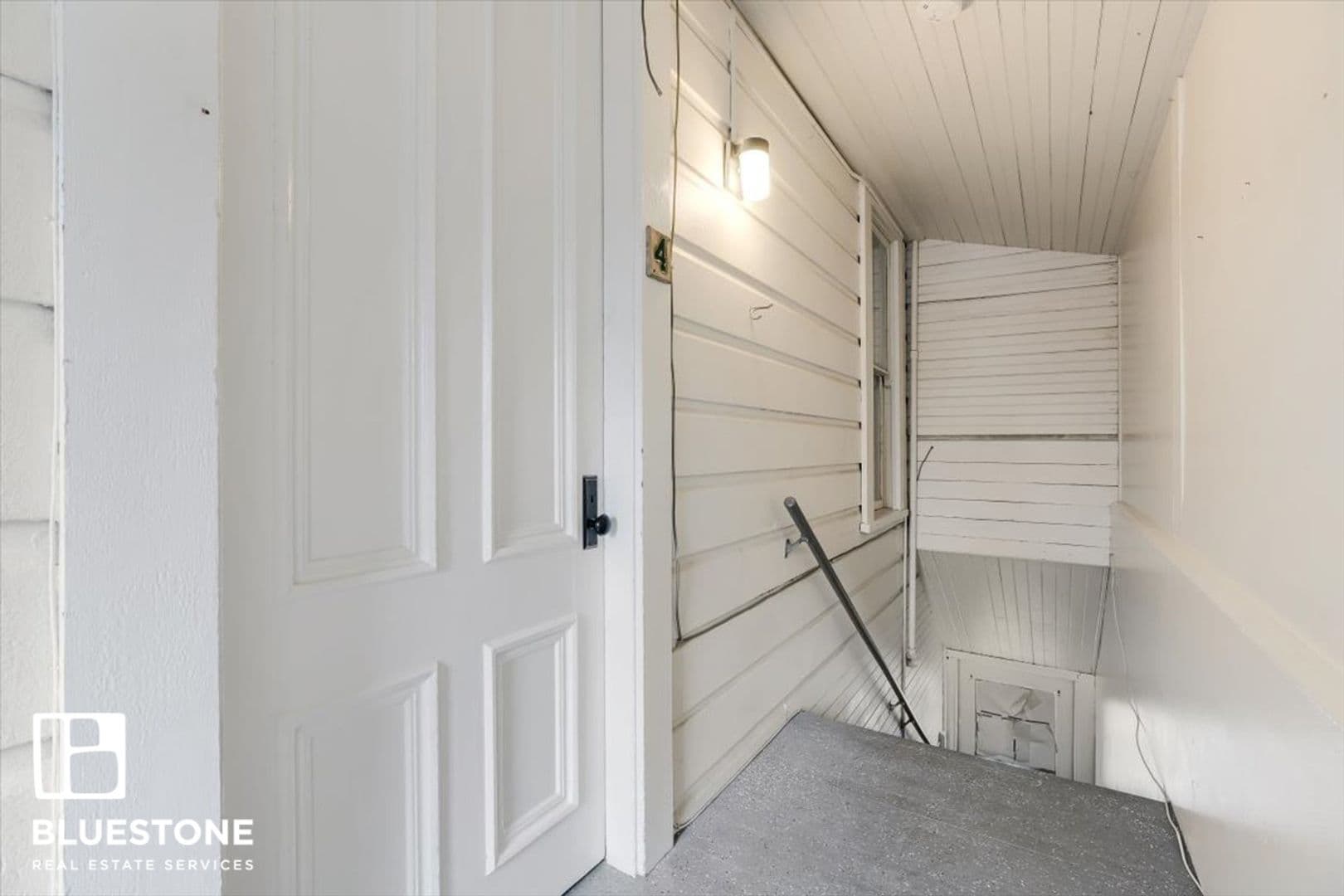 Portland Apartment: 1527 SW Columbia St, Apt. D
