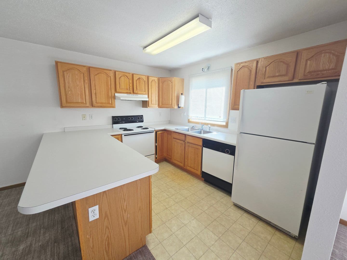 Mandan Apartment: 1909 Kyle Lane NW