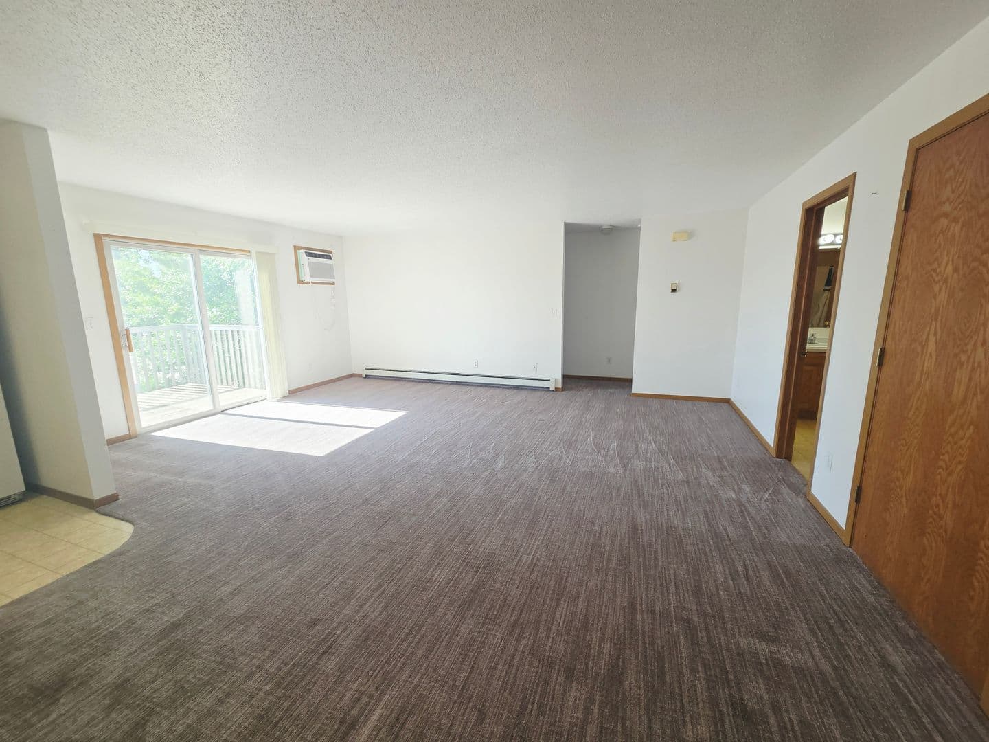 Mandan Apartment: 1909 Kyle Lane NW