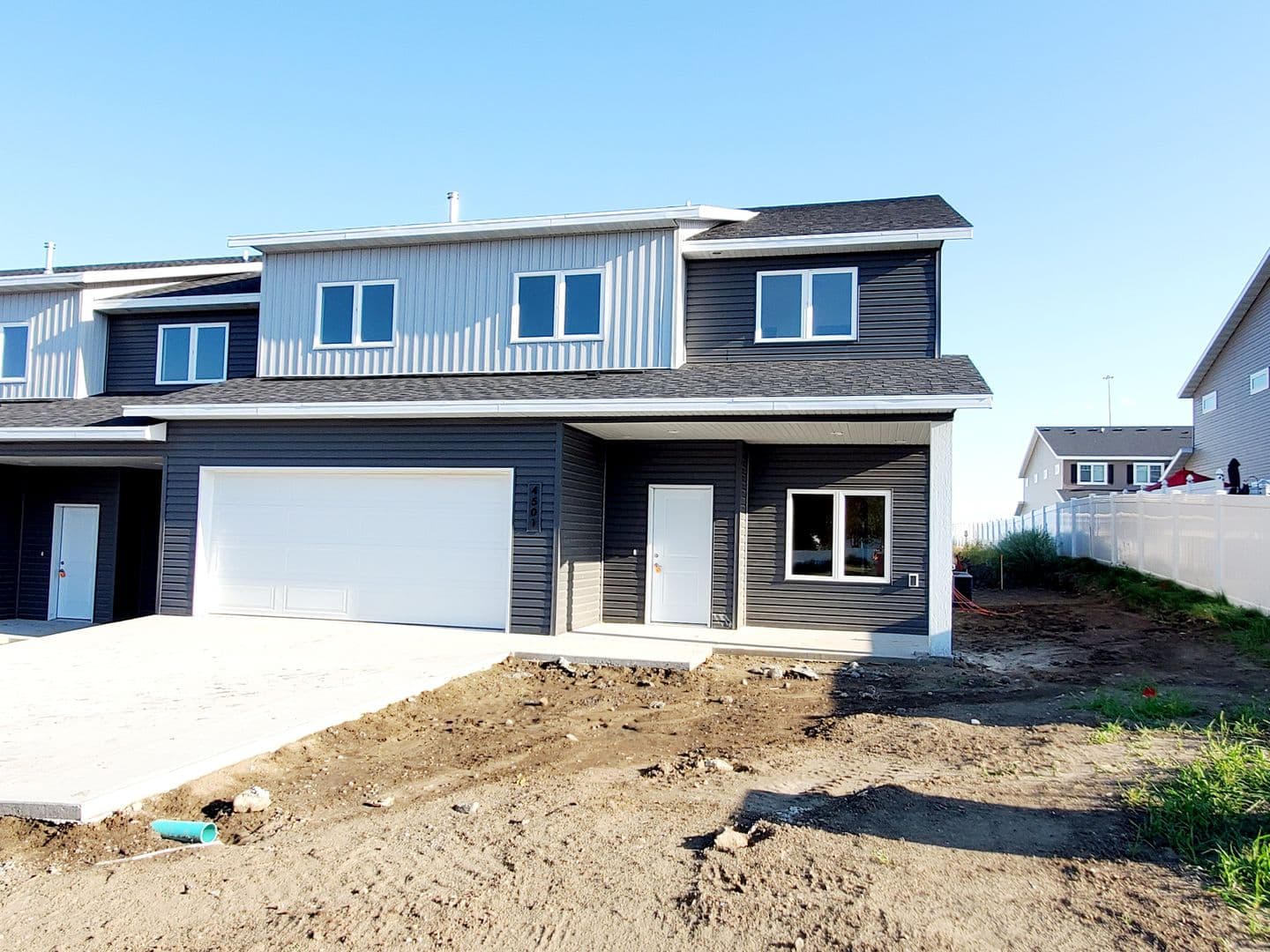 Bismarck Apartment: 4450 Cumberland Loop