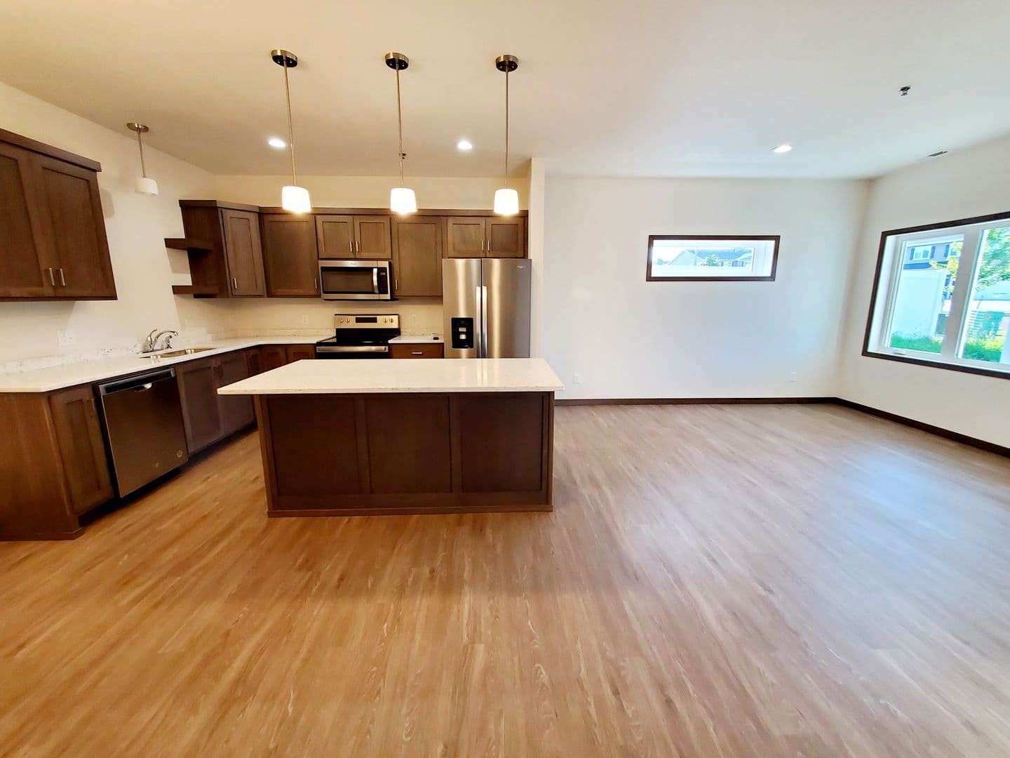Bismarck Apartment: 4450 Cumberland Loop