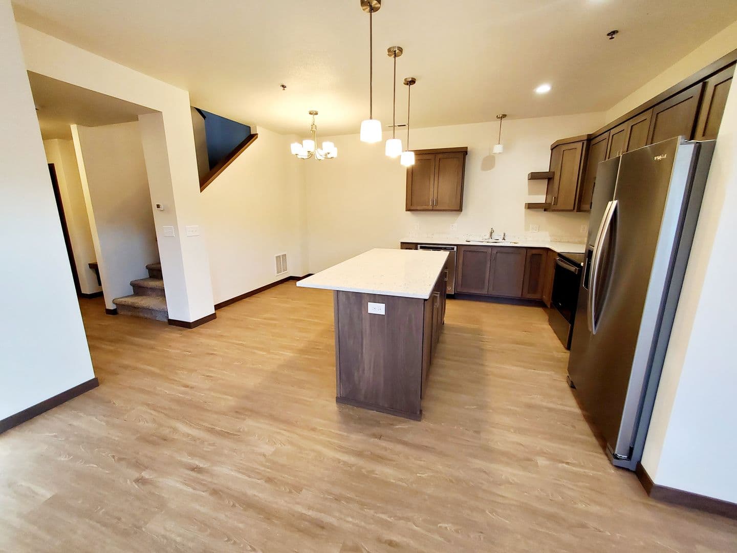 Bismarck Apartment: 4450 Cumberland Loop