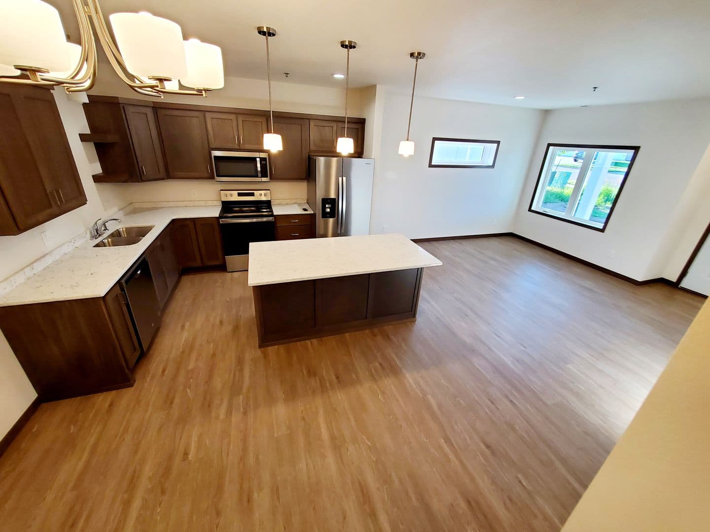Bismarck Apartment: 4450 Cumberland Loop