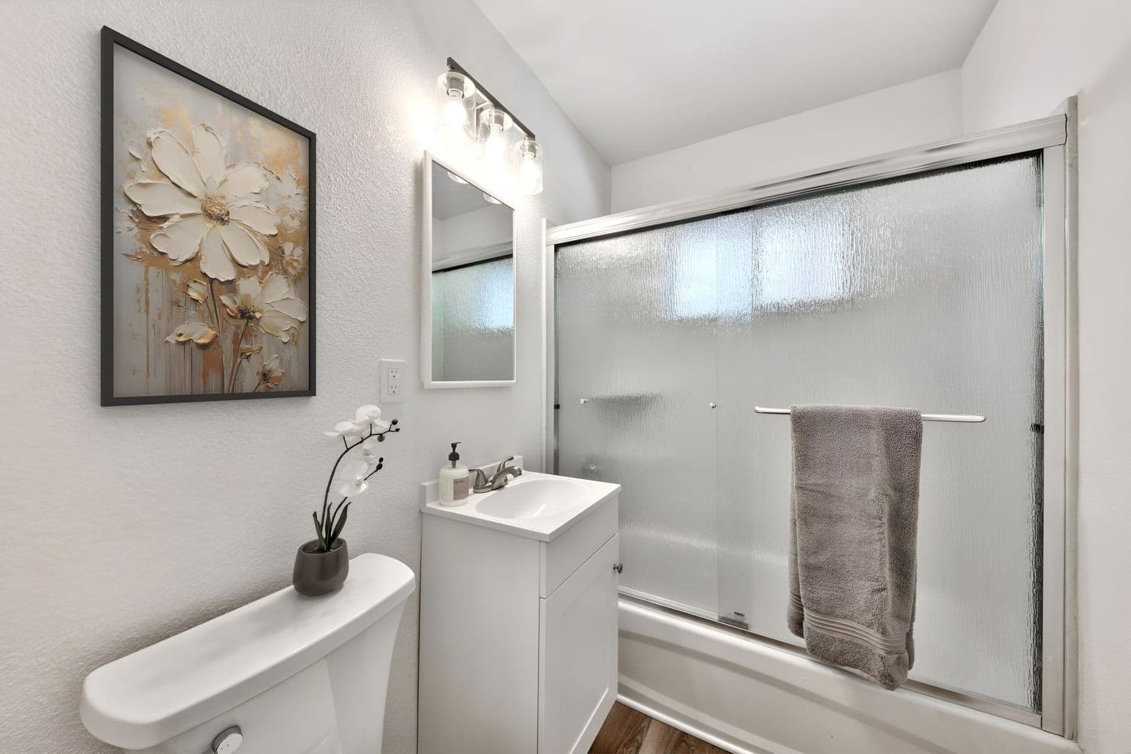 South Lake Tahoe Apartment: 3728 Primrose Ave & 1053 Moss Rd