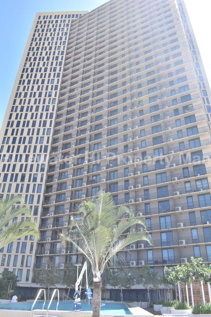Honolulu Condo: 987 Queen St. #506