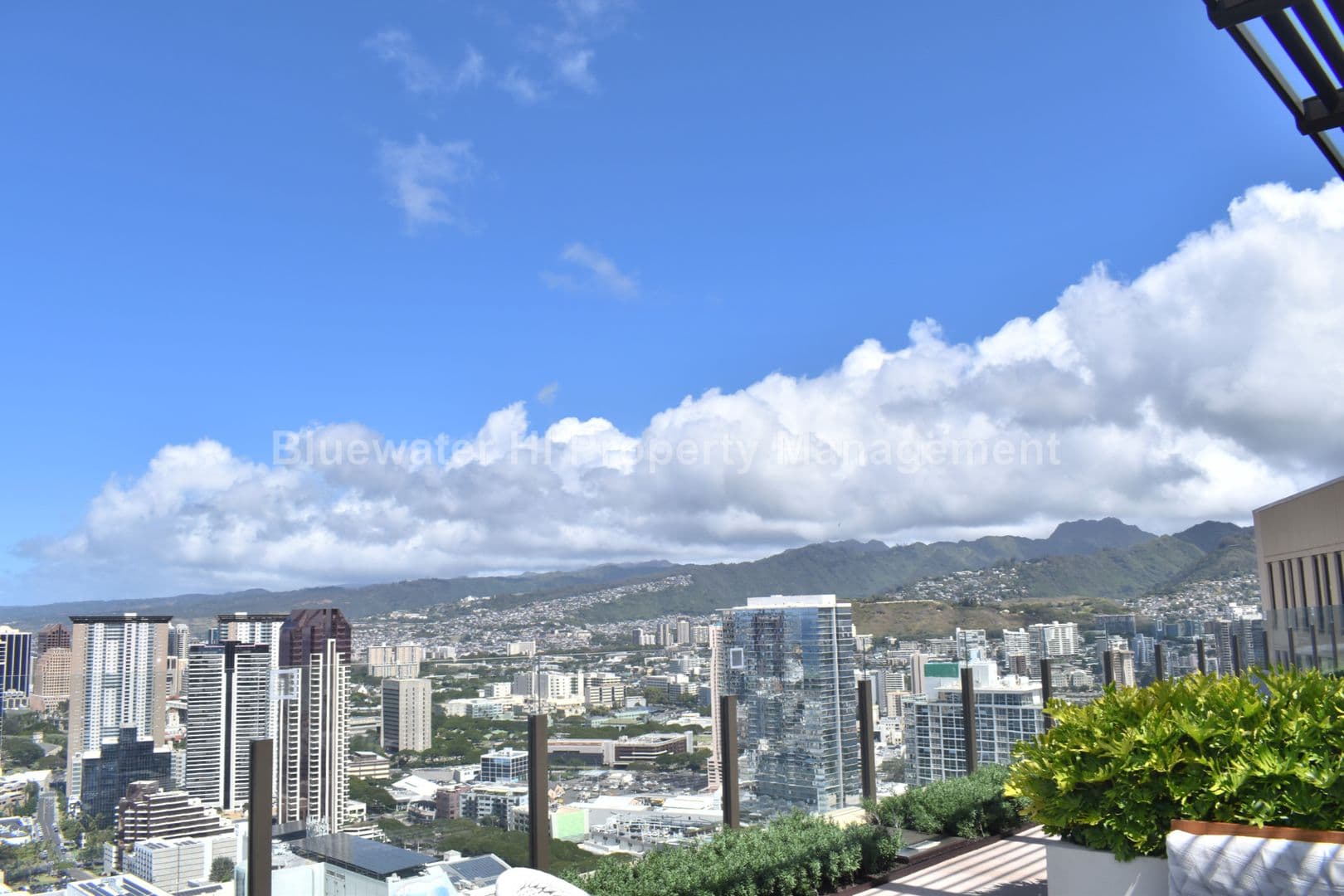 Honolulu Condo: 987 Queen St. #506