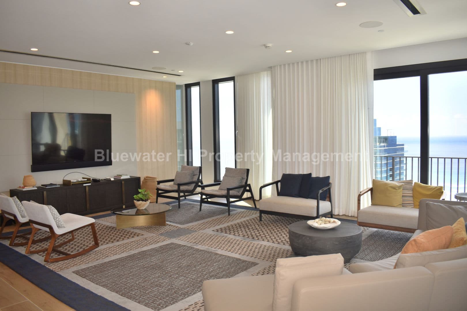 Honolulu Condo: 987 Queen St. #506