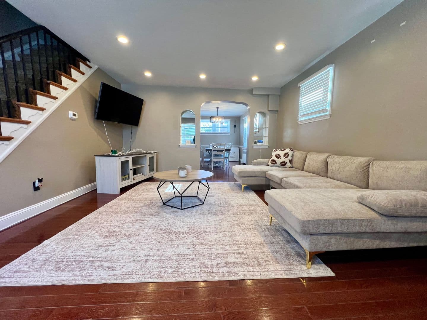 Lansdowne Townhome: 317 Barker Ave