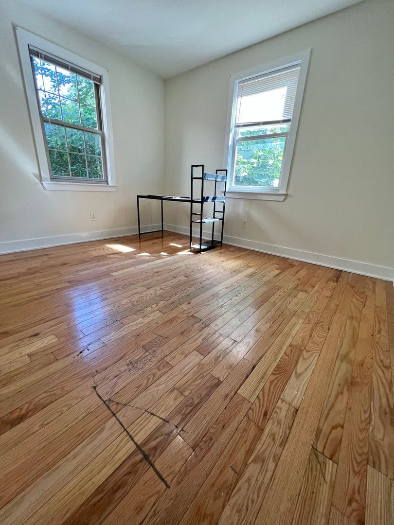 Philadelphia Apartment: 1921 N Gratz St