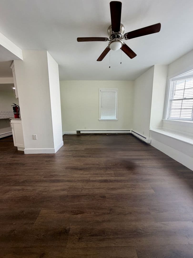 Blue Bell House: 1014 Trewellyn Ave