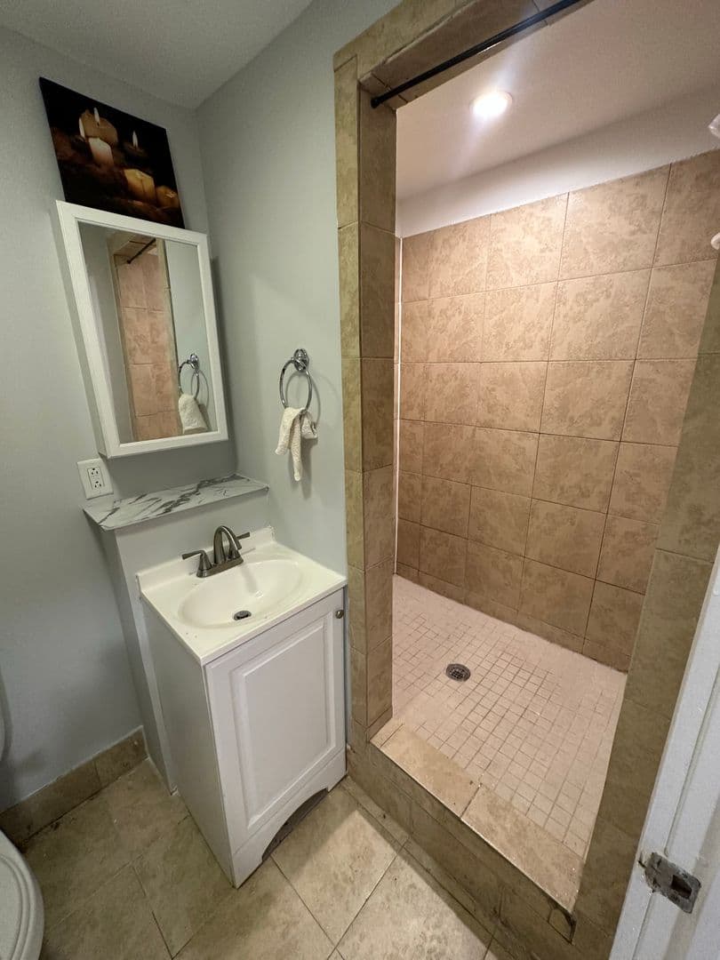 Philadelphia Apartment: 2018 N 18th St.